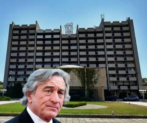 Предполага ли се, че бившият "Шведски хотел" във Варна ще стане част от веригата на Робърт де Ниро?