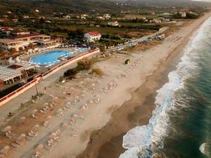 хотел Almyros Beach Resort and Spa 