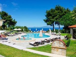 Alkyon Resort