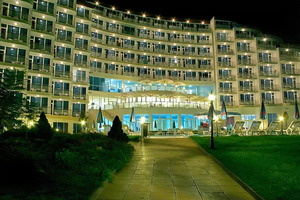 хотел Аква Азур  