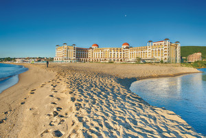 хотел Alua Helios Bay, Алуа Хелиос Бей 