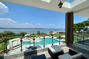 хотел Villa Chrisa 