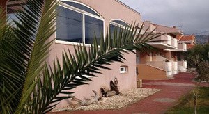 Kapahi Sea View Apartments
