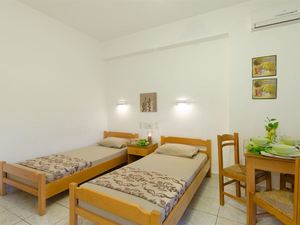 Aglaia Apartments
