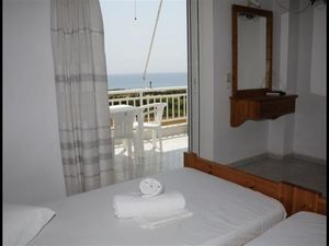 Alexandros Hotel Apartments