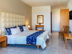 ​Georgalas Sun Beach Villa