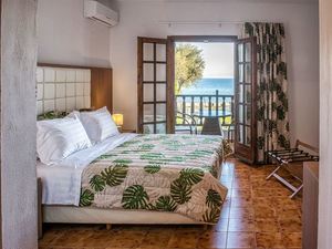 ​Georgalas Sun Beach Villa