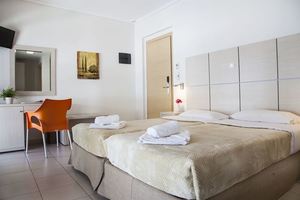 Mavridis Hotel