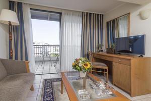 Eona Beach Resort
