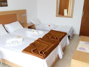 Maik Apartments 