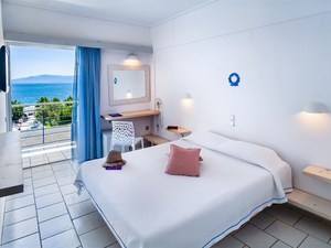 Grand Blue Hotel Eretria