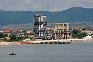 Бургас Бийч, оферти 2025 г.