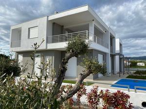 Thalassa Complex
