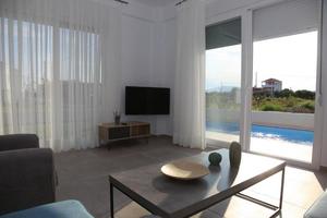Thalassa Complex