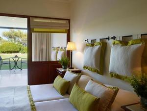 Roda Beach Resort & Spa