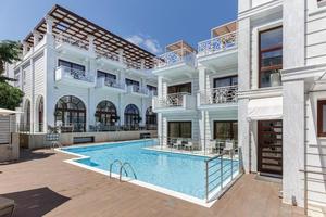 Diverso Platamon Luxury 