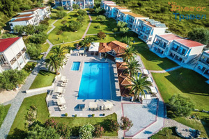 Iris Hotel Siviri 