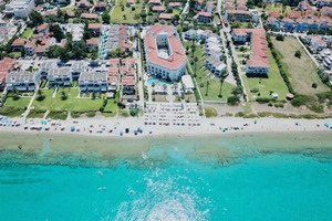 Nikoleta Villa Hanioti Beach