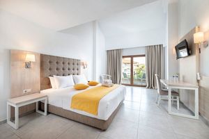 Aristoteles Holiday Resort And Spa - оферти 2025 г.