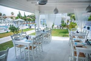 Laguna Resort, Ханиоти