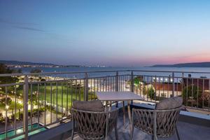 Double Tree by Hilton