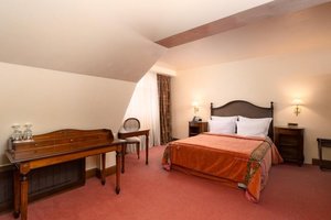 Феста Уинтър Палас