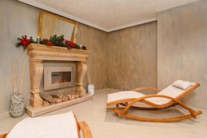 Феста Уинтър Палас