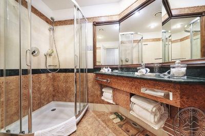 БАЛНЕО ПОЧИВКА В КАРЛОВИ ВАРИ, ЧЕХИЯ